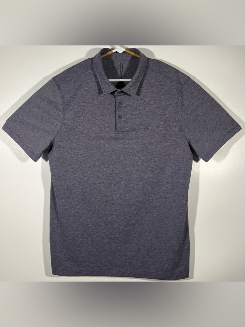 Lululemon Men’s Polo Shirt Size Medium Golf Short Sleeve Performance Yoga